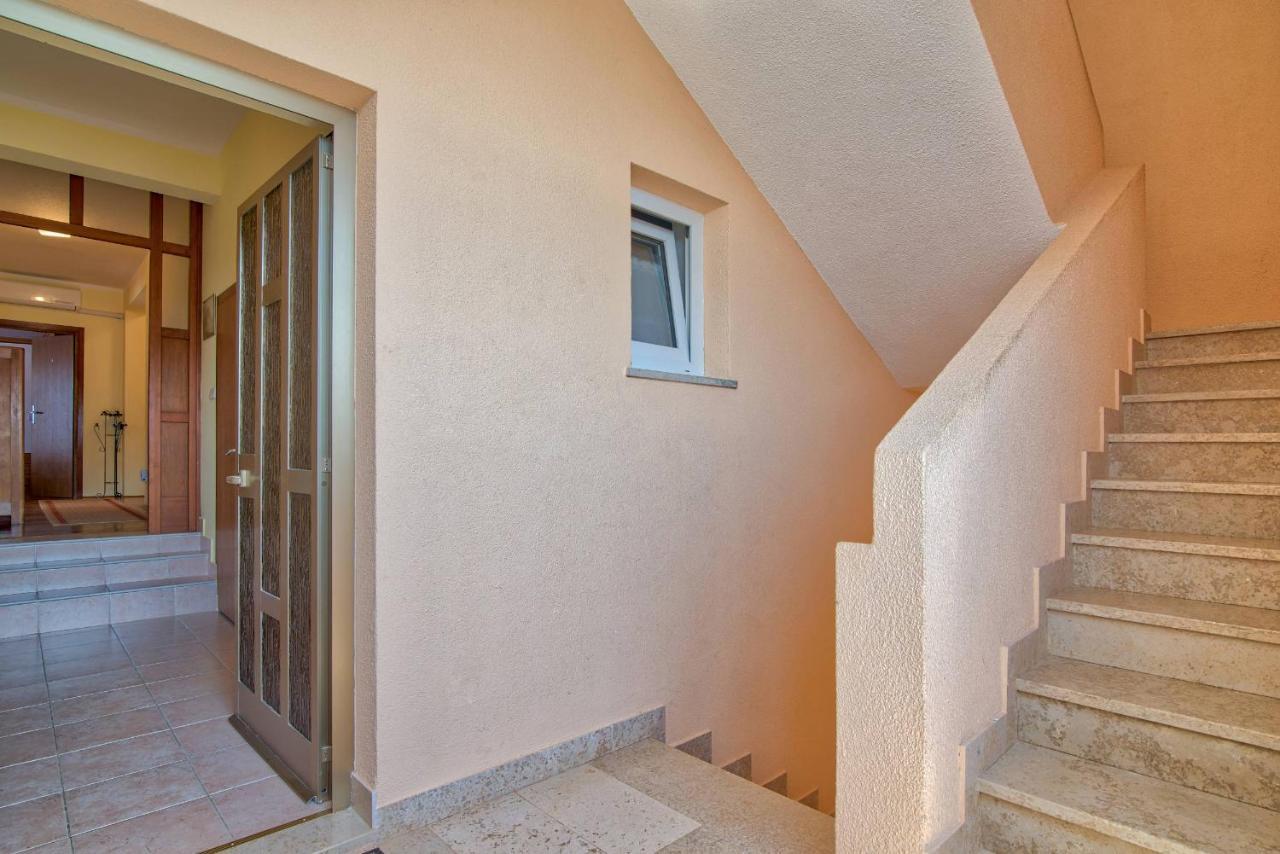 Apartments Tara Медулин Екстериор снимка