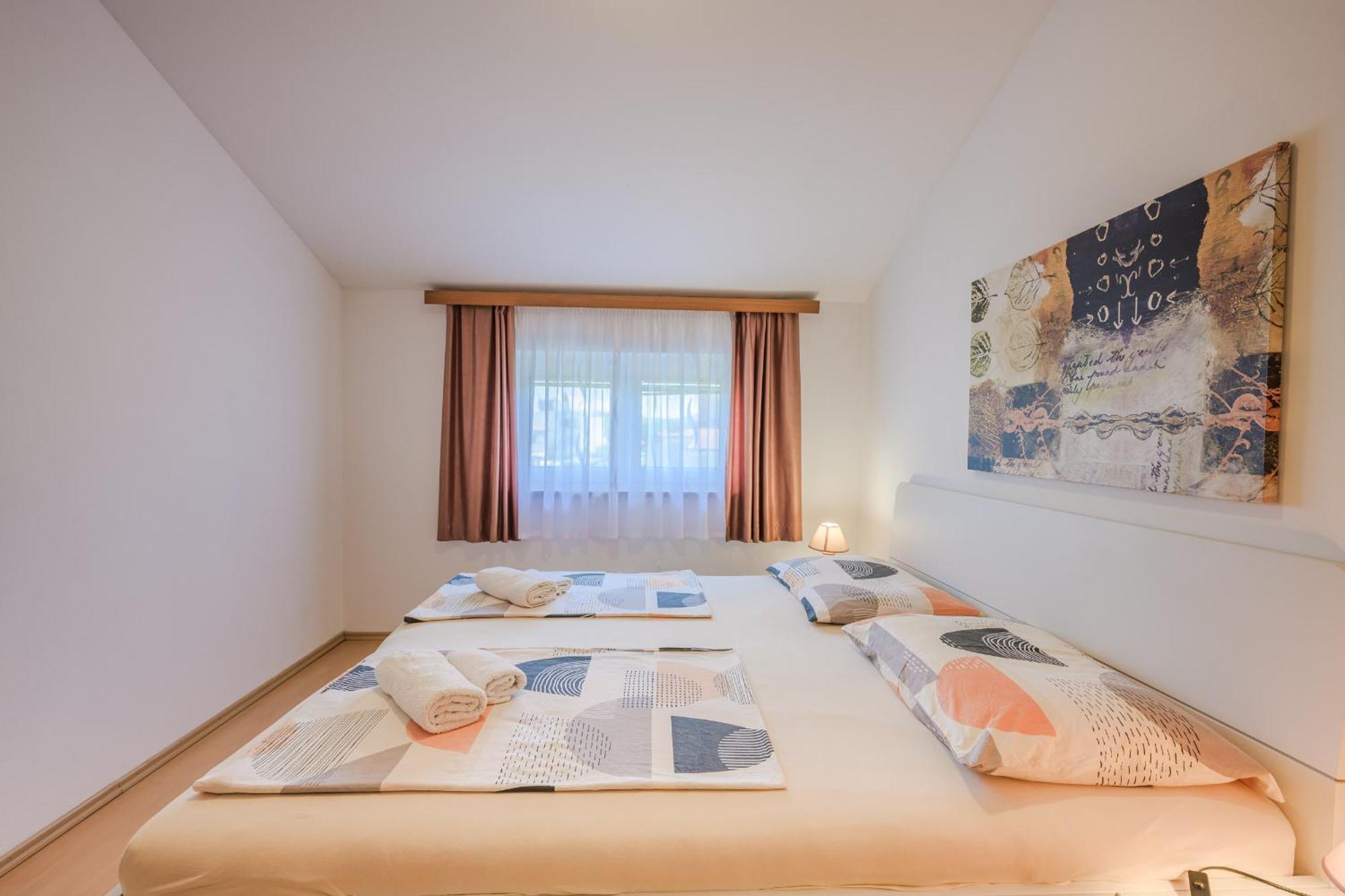 Apartments Tara Медулин Екстериор снимка